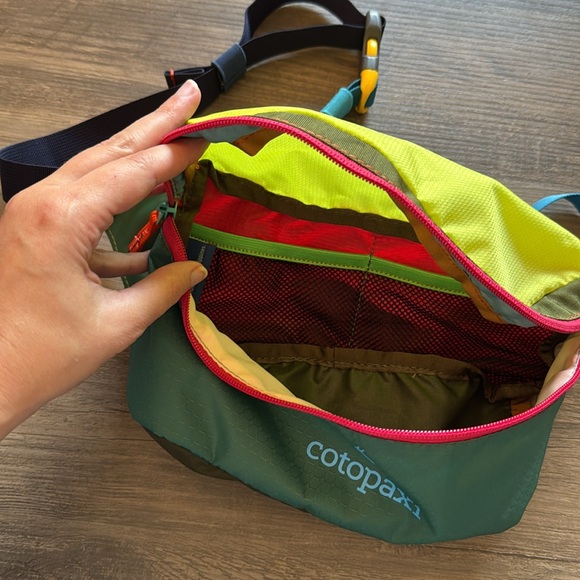 Cotopaxi Fanny Pack - Picture 3 of 3